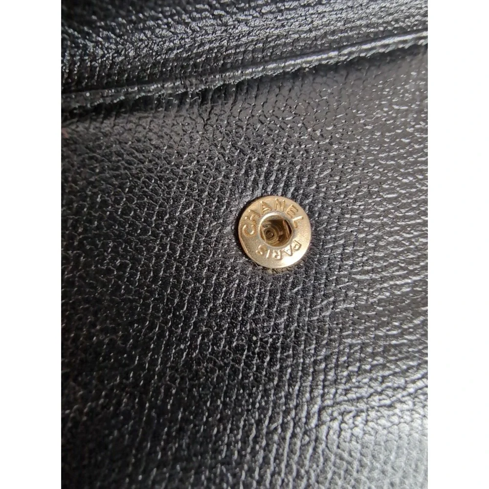 Chanel Coco Button Bifold Wallet With Hologram In Excellent Condition